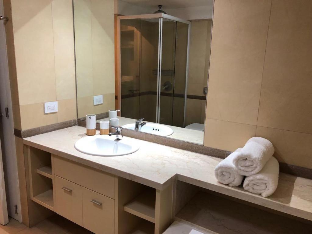 Luxury In Azucena Villaflor 400 Apartamento