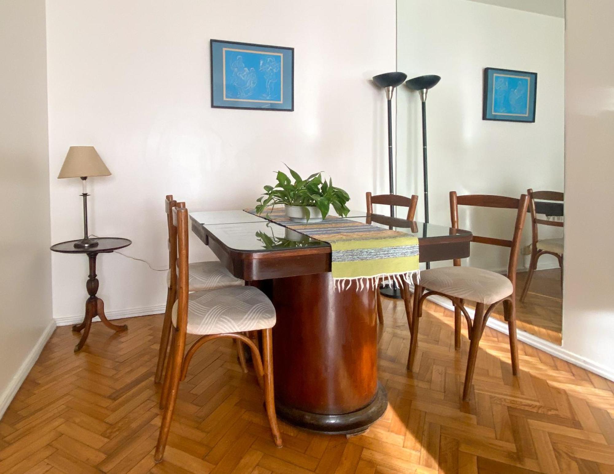Rentup - Elegancia Y Comodidad En Recoleta Departamento Con Balcon