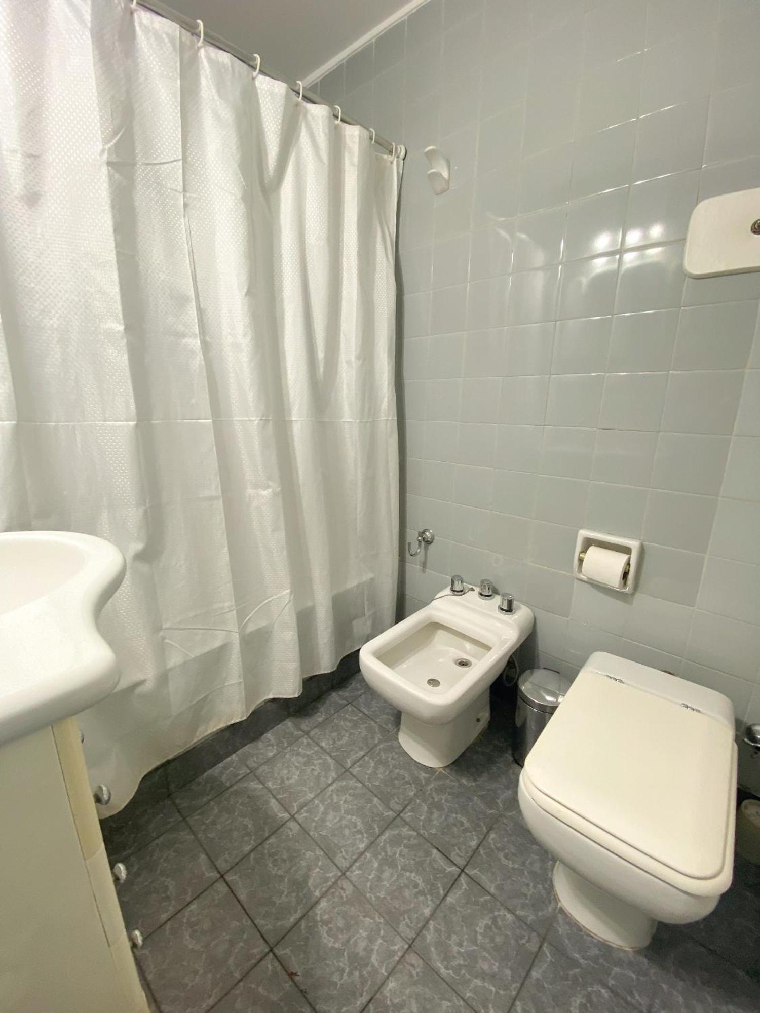 Rentup - Elegancia Y Comodidad En Recoleta Departamento Con Balcon *