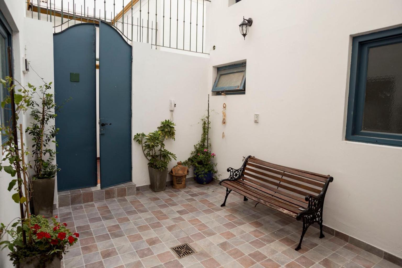 2 Apartment *