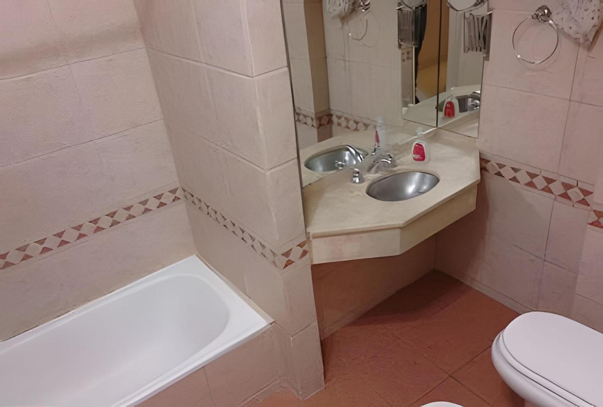 Apartamento Amplio Y Luminoso Plaza San Martin Ciudad Autónoma de Buenos Aires