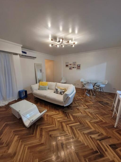 Apartamento Amplio Tres Ambientes En Belgrano