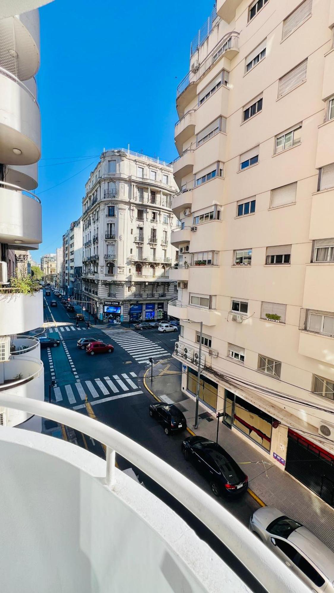 Stylish Haven In Downtown Buenos Aires!