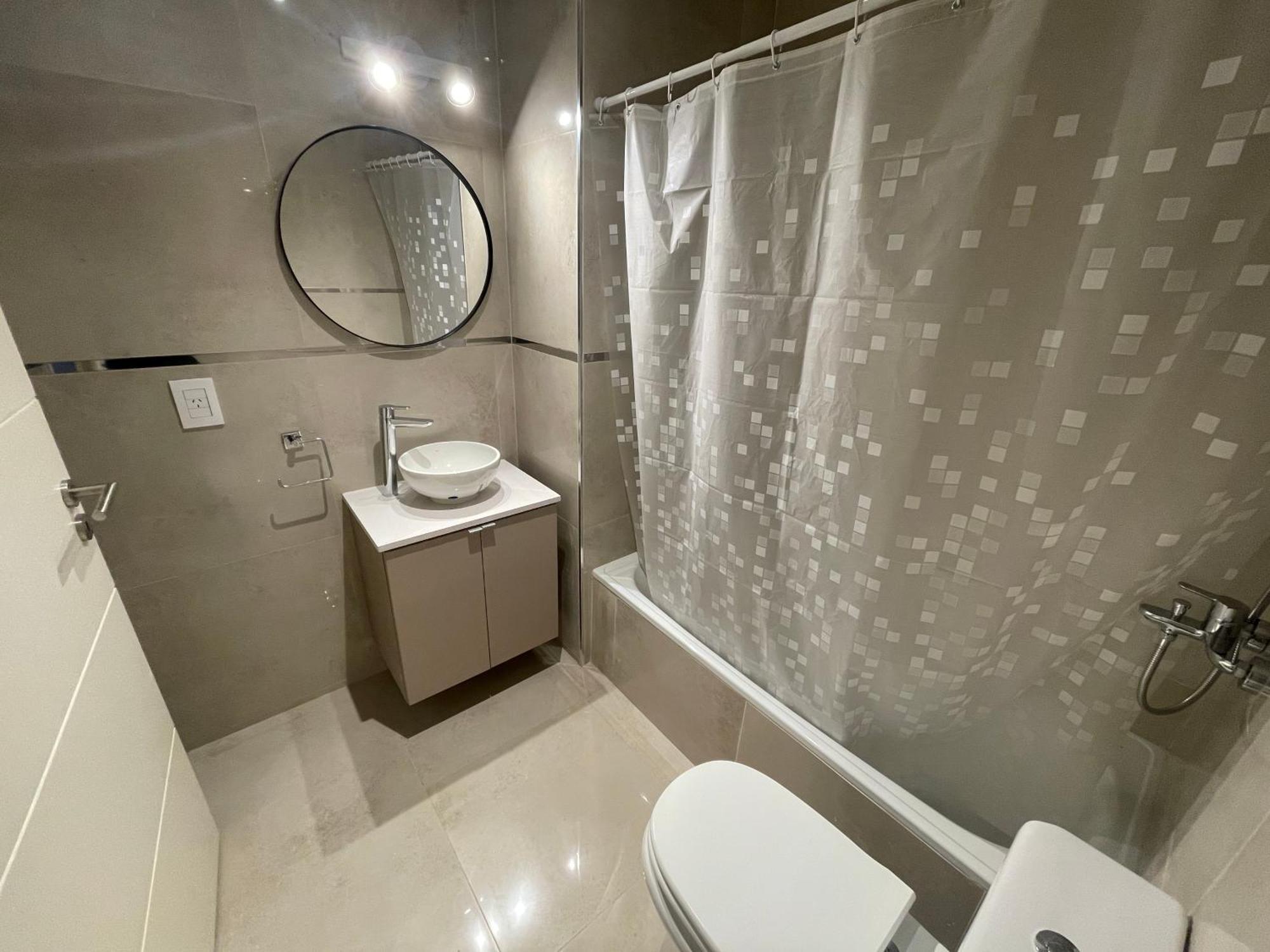 Caballito Retreat Pool And Balcony For Up To 4 People * Ciudad Autónoma de Buenos Aires
