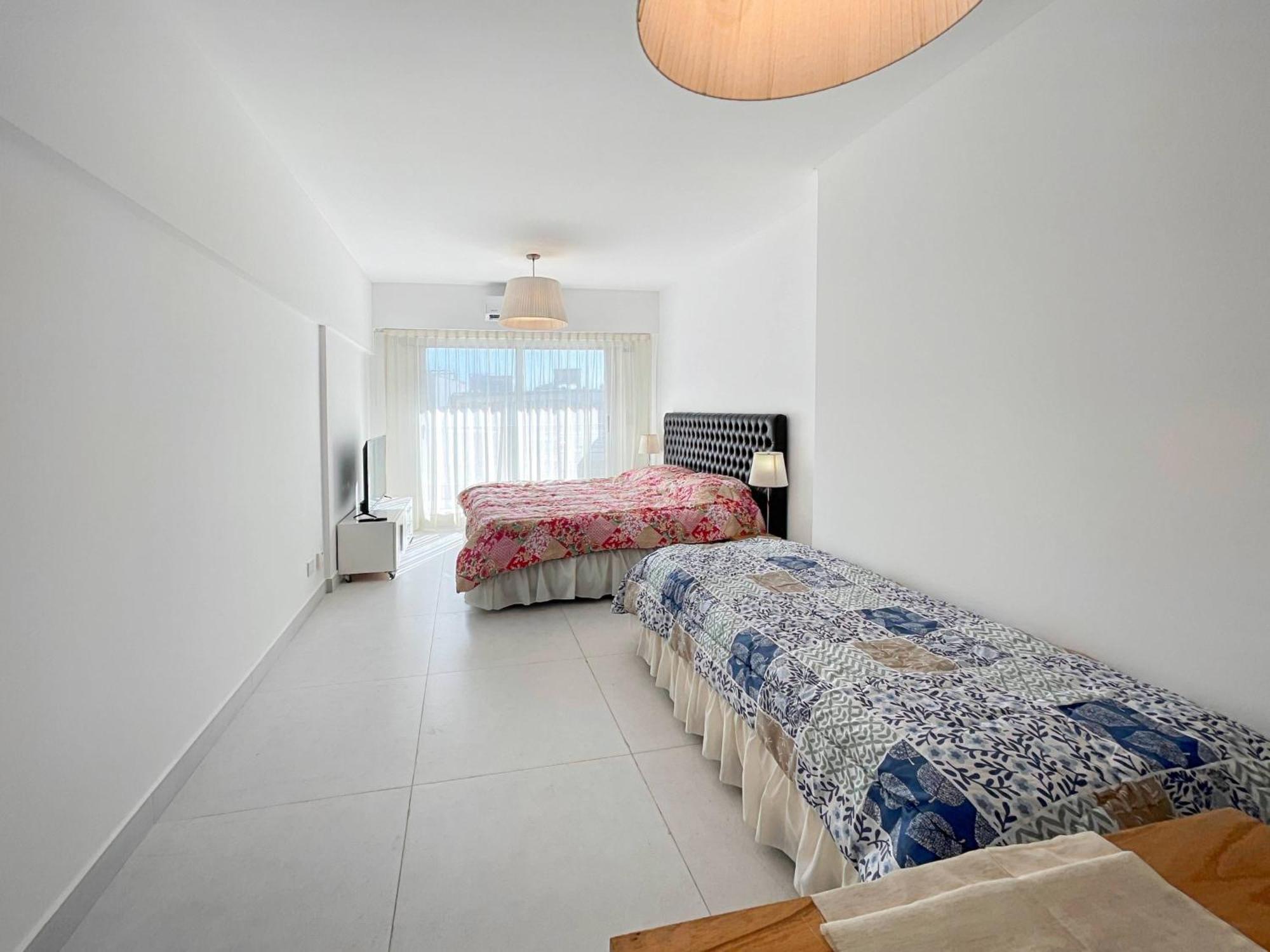 Caballito Retreat Pool And Balcony For Up To 4 People * Ciudad Autónoma de Buenos Aires