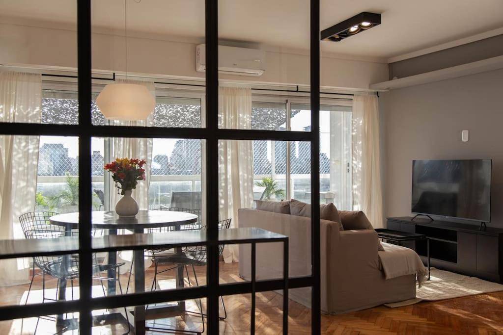 Lila Luminous * Ciudad Autónoma de Buenos Aires