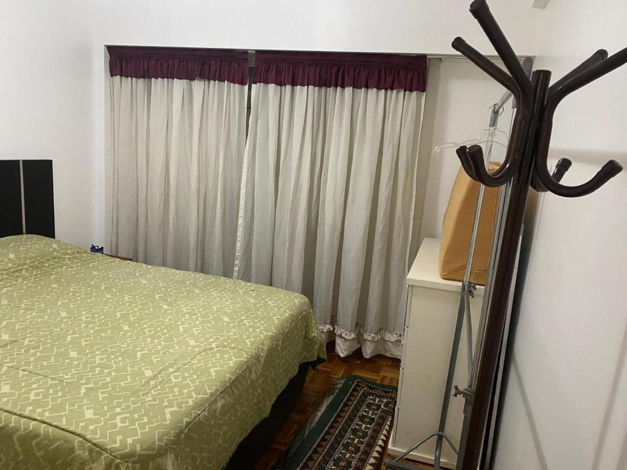 Departamento Excelente, 3 Ambientes En Caballito, Balcon A La Calle 4 Personas Apartamento *