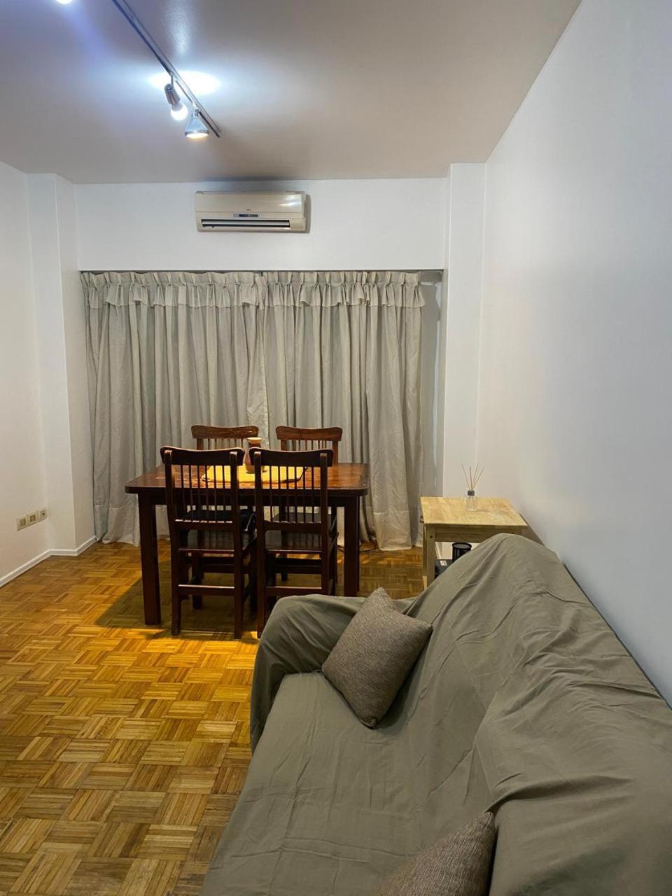 Departamento Excelente, 3 Ambientes En Caballito, Balcon A La Calle 4 Personas