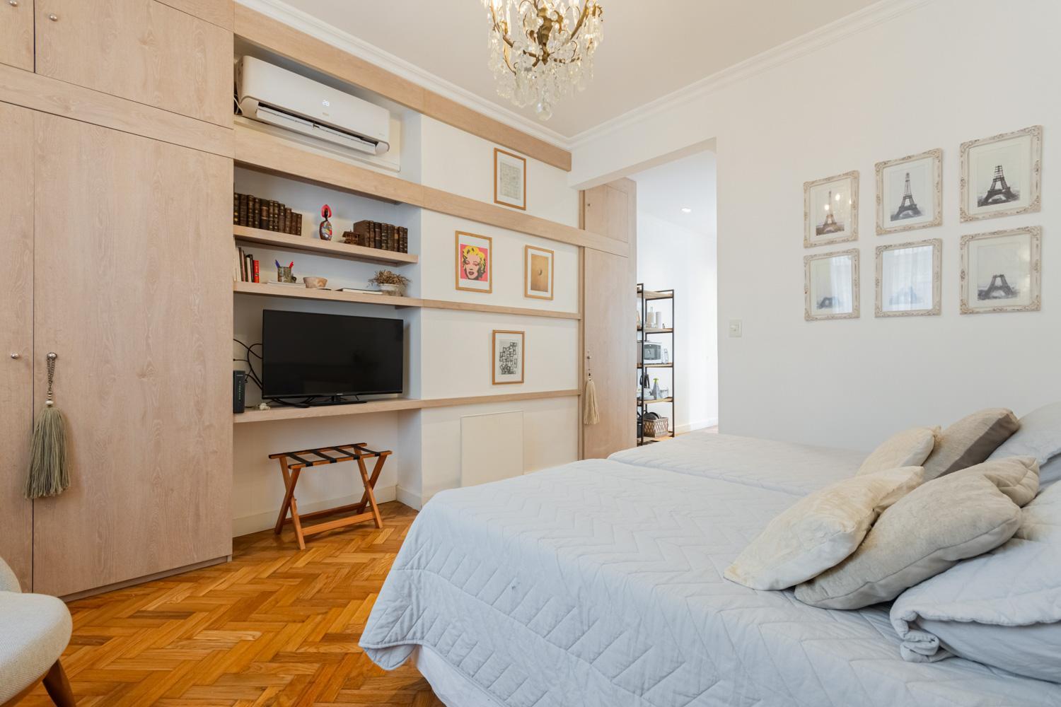 Espectacular Departamento Estilo Frances En La Mejor Zona De Recoleta Sobre La Calle Arenales * Buenos Aires