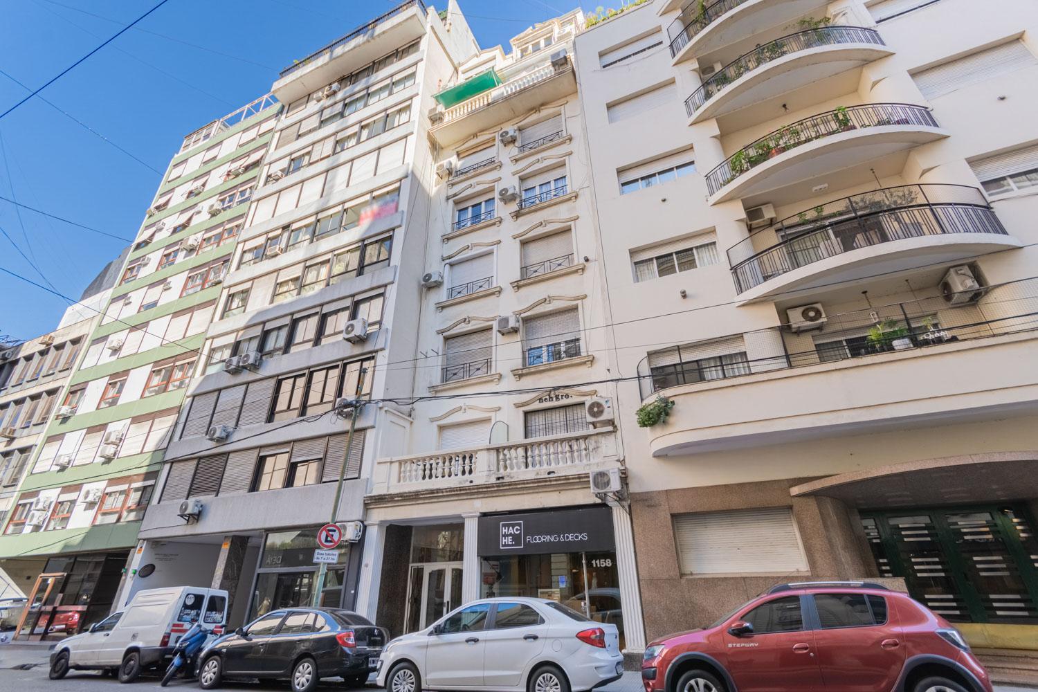 Apartamento Espectacular Departamento Estilo Frances En La Mejor Zona De Recoleta Sobre La Calle Arenales Buenos Aires