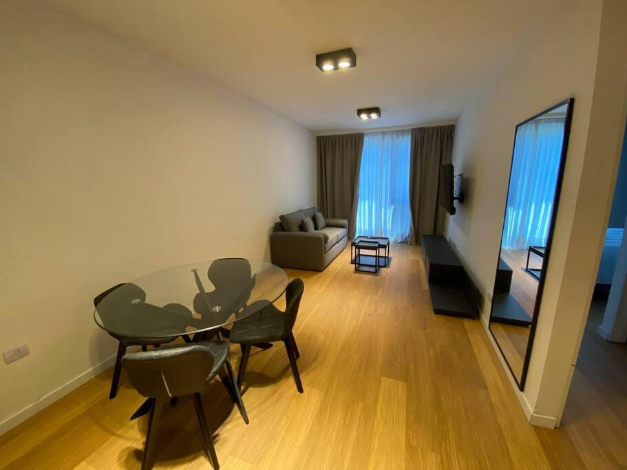Apartamento Lujoso Departmento Puerto Mader Con Cochera *