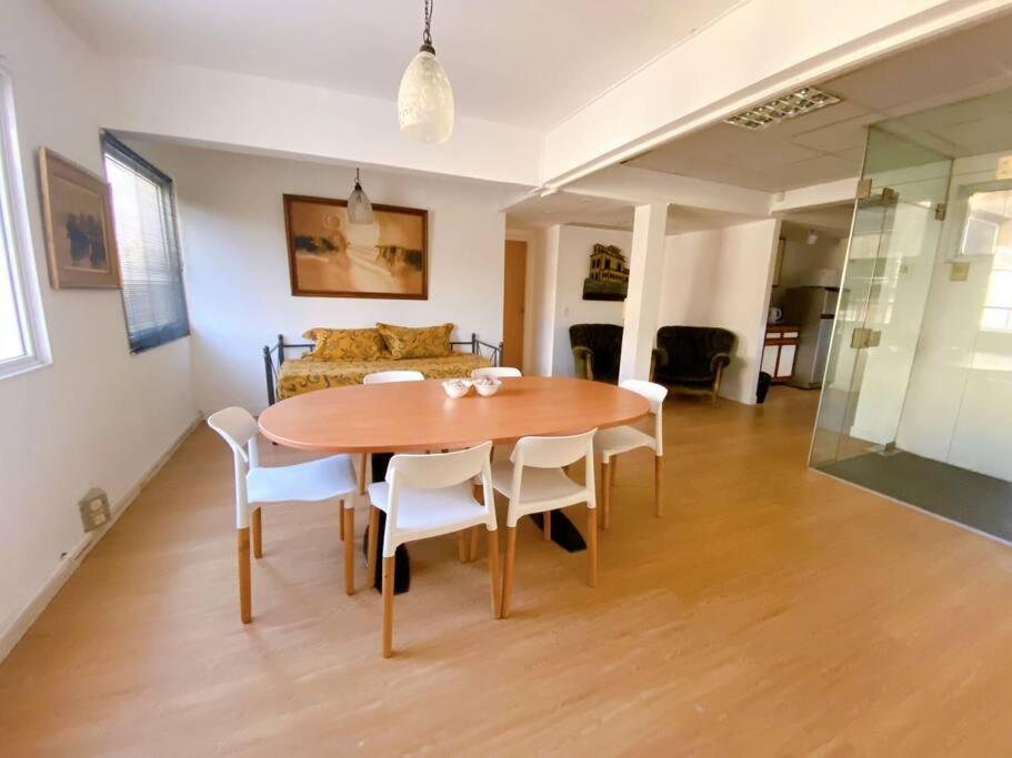 4 Ambientes, Elegante Edificio Apartamento