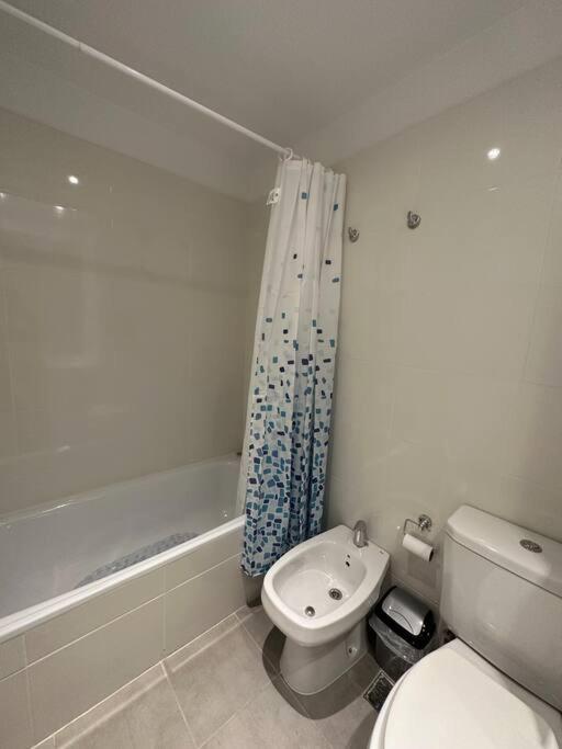 Comodo Y Muy Luminoso 2 Ambientes Cerca Movistar Arena Apartamento *