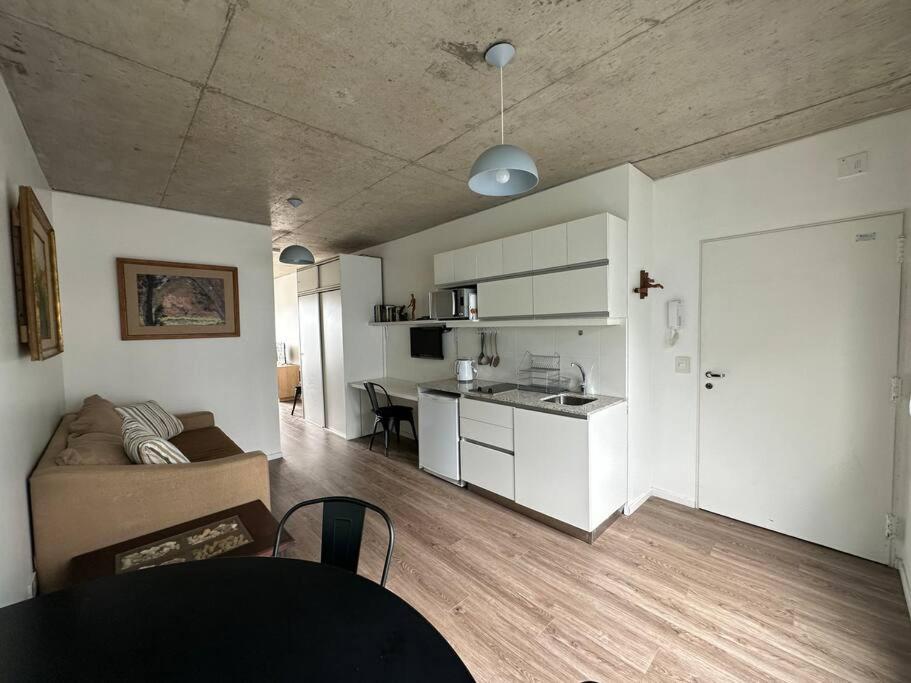 Comodo Y Muy Luminoso 2 Ambientes Cerca Movistar Arena Apartamento *