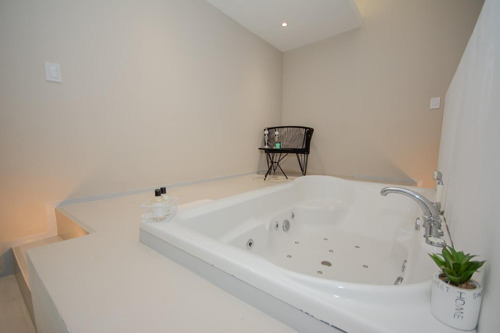 Amplio Con Jacuzzi Privado - Recoleta Apartamento