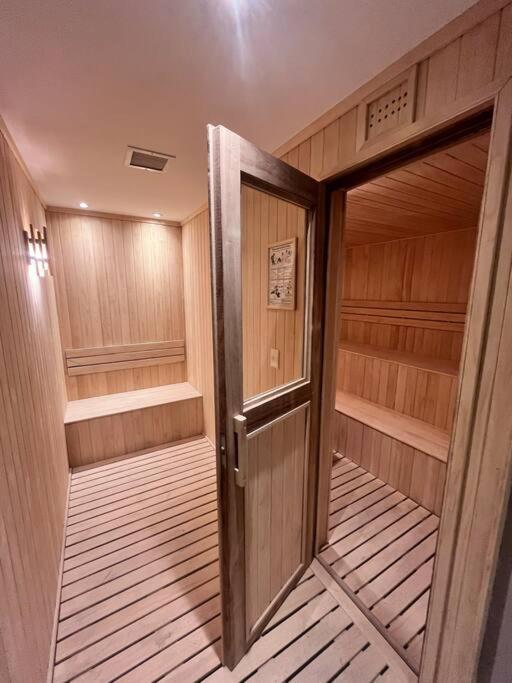 Exclusive Alto Palermo Apartment *