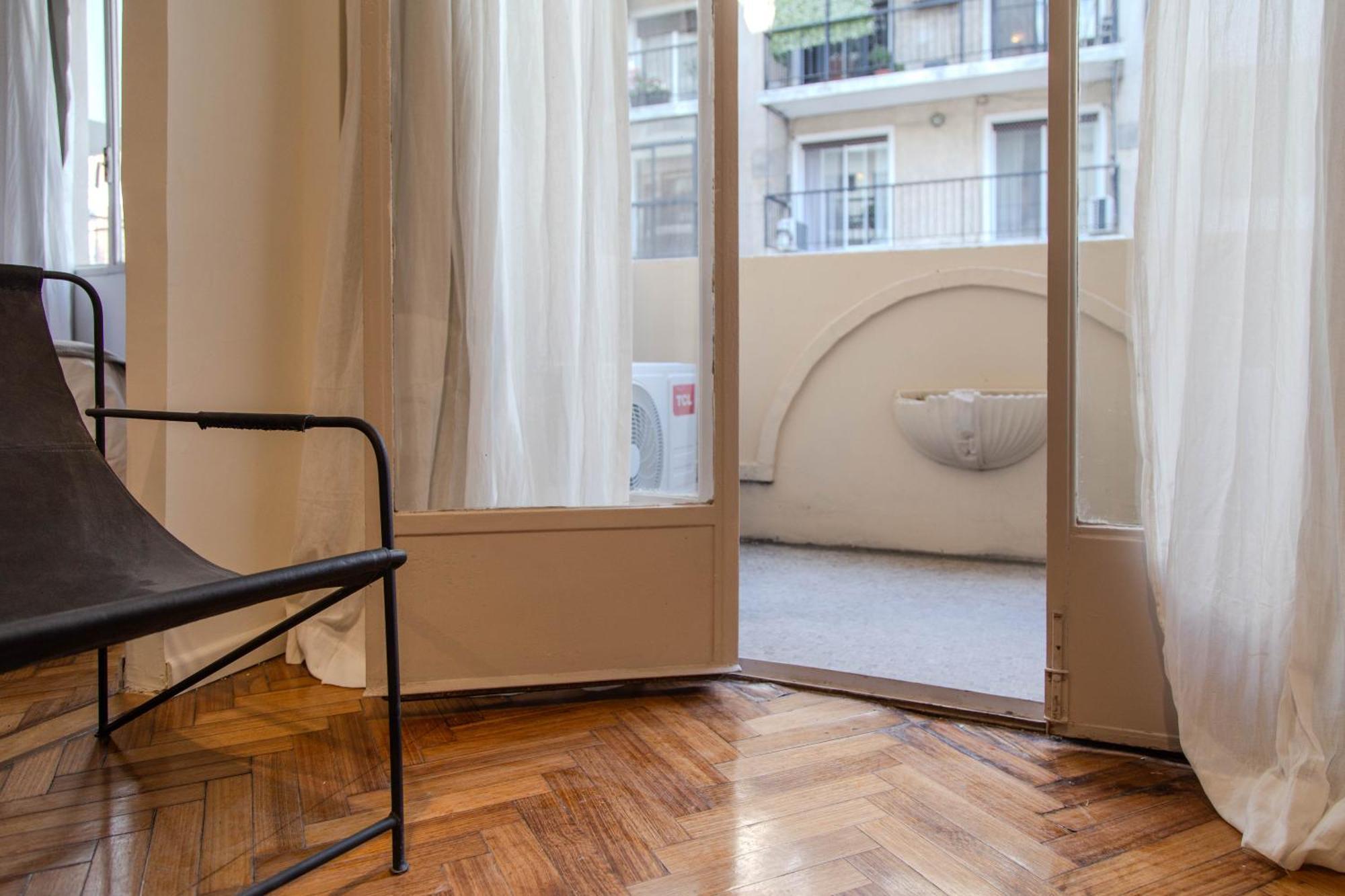 Fucsia Amazing Apartment