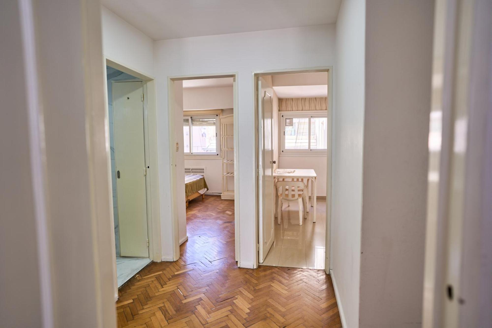 Amplio Departamento 3 En Recoleta, Cerca Del Alto Palermo Apartment