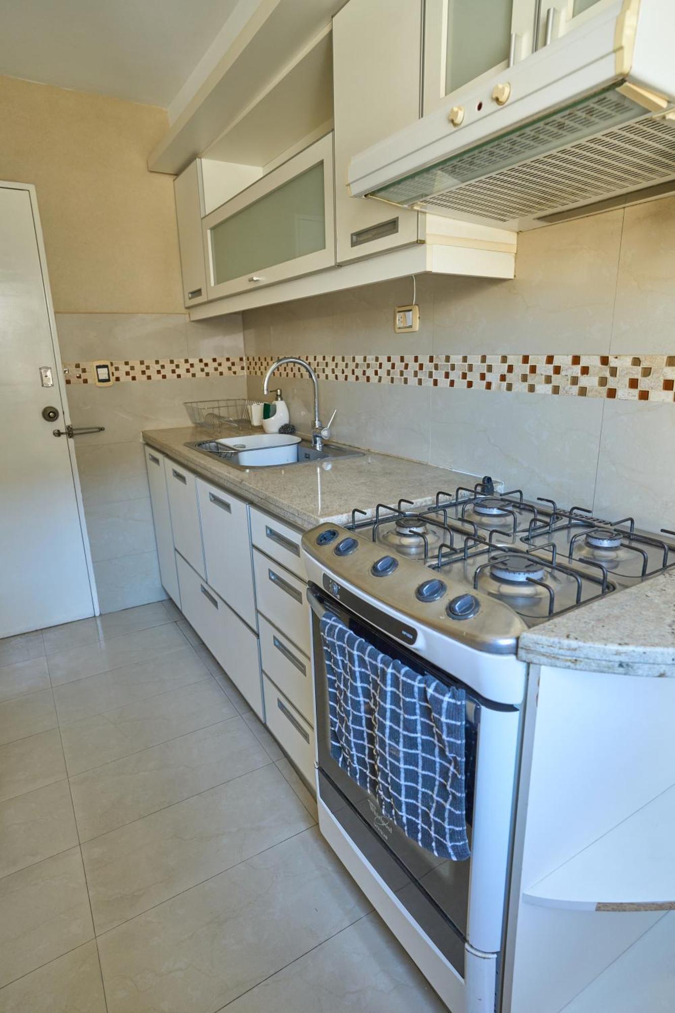 Amplio Departamento 3 En Recoleta, Cerca Del Alto Palermo