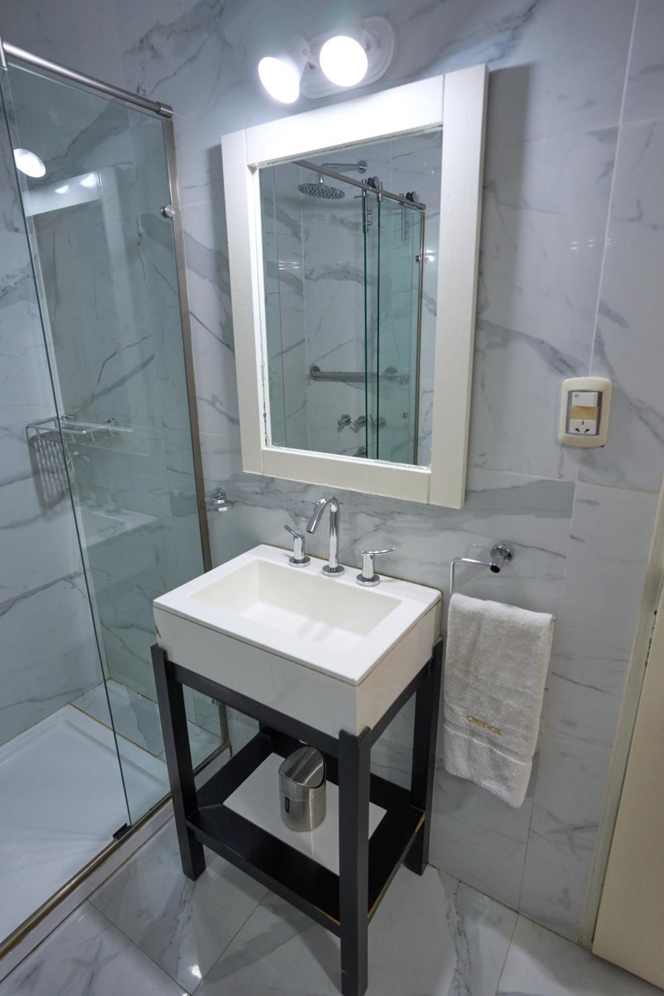 Amplio Departamento 3 En Recoleta, Cerca Del Alto Palermo Buenos Aires