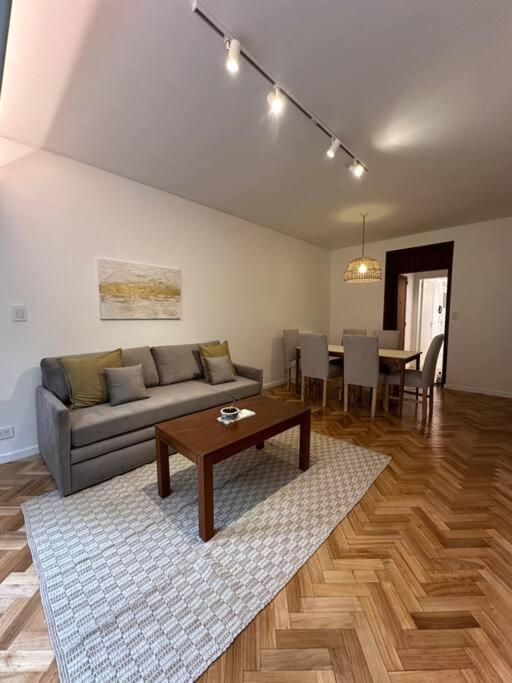 Arenales Recoleta Apartamento
