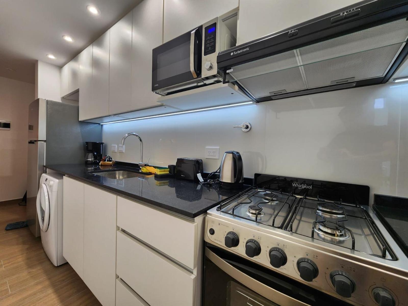 Especial Uno, En Urquiza Apartamento