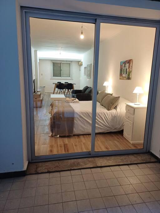 Espacioso Y Moderno Departamento Con Patio Ciudad Autónoma de Buenos Aires