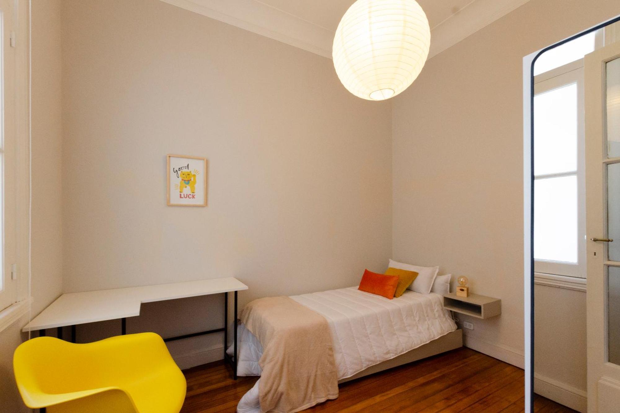 Nuoma Corrientes - 4 Guests - Location *