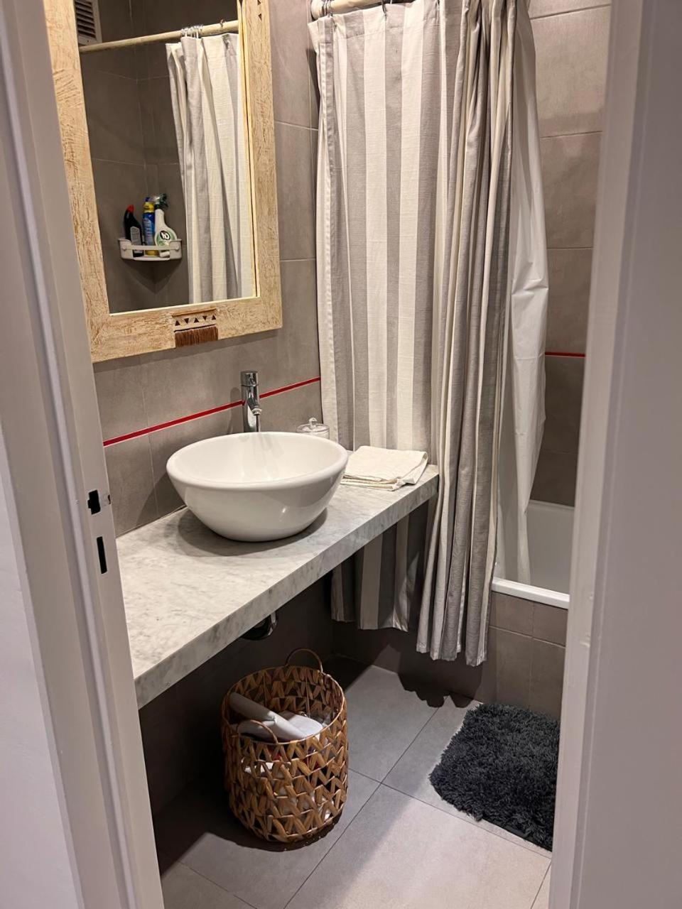 Alto Palermo Apartamento *