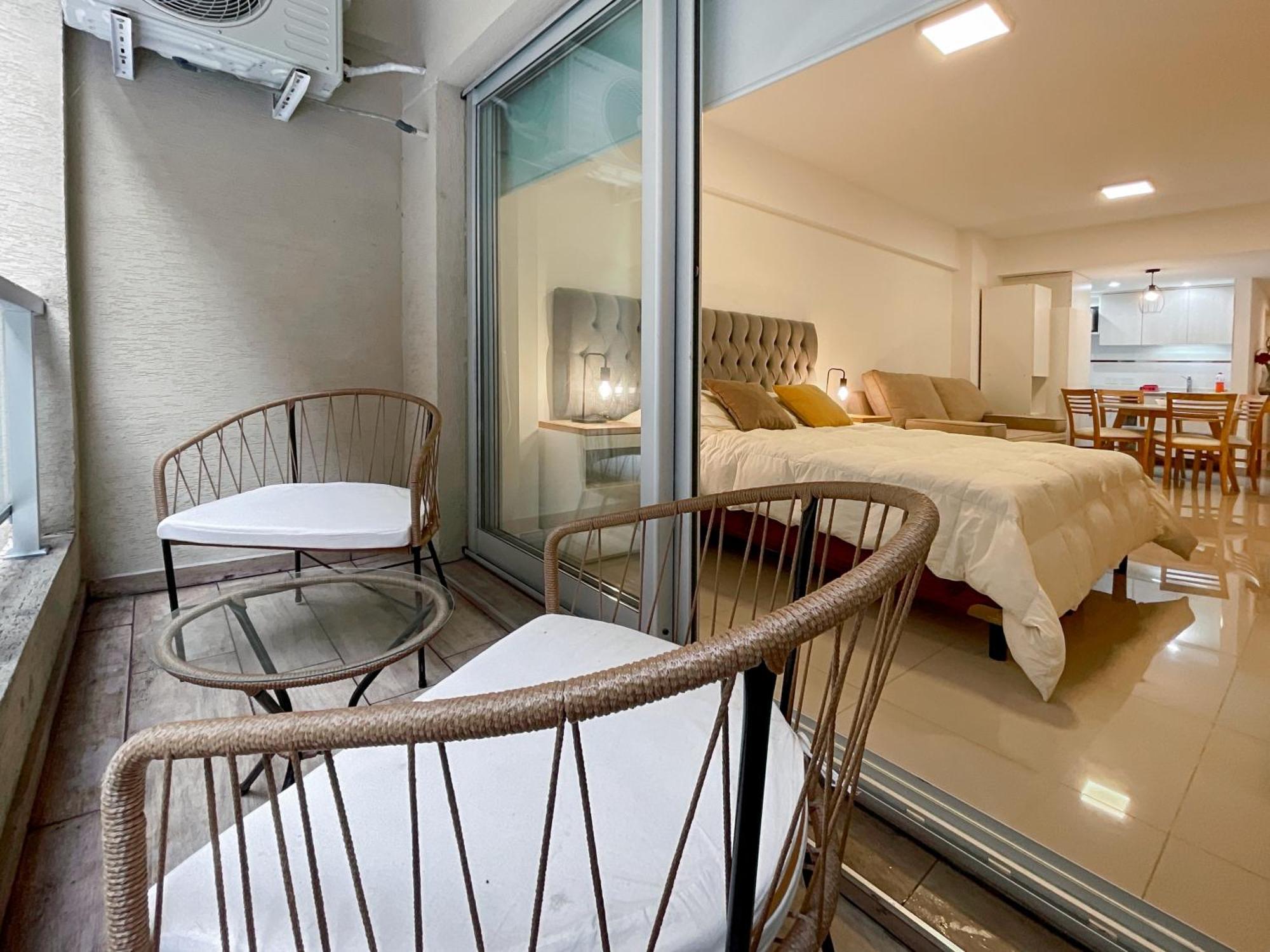 With Pool And Balcony In San Telmo Apartamento