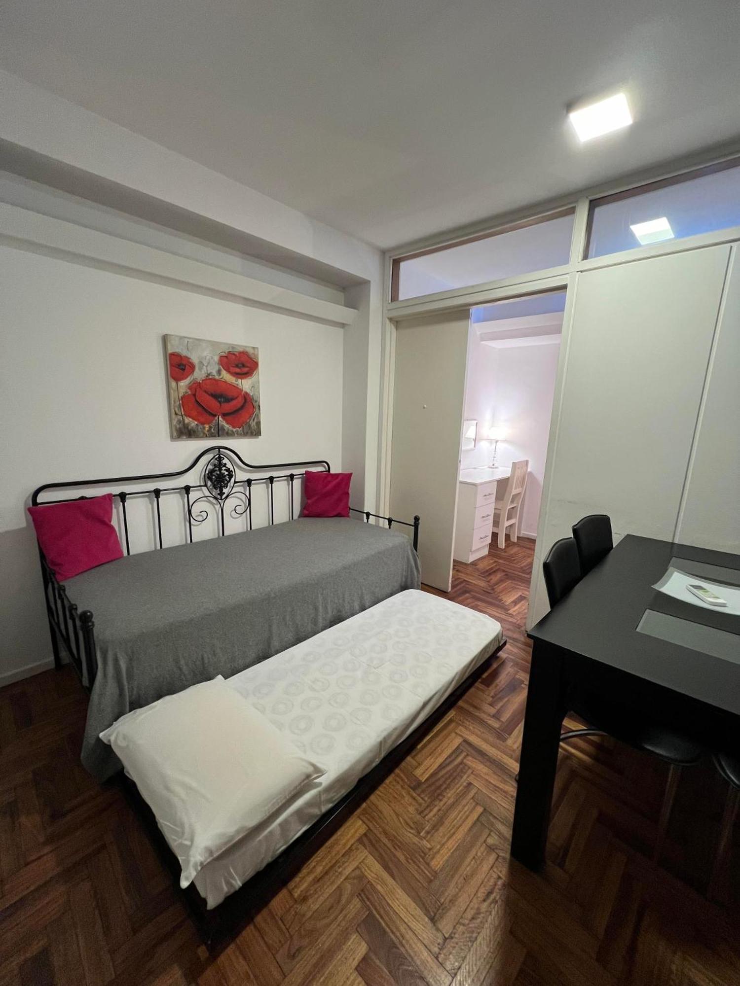 Obelisco Boutique Jv E * Ciudad Autónoma de Buenos Aires