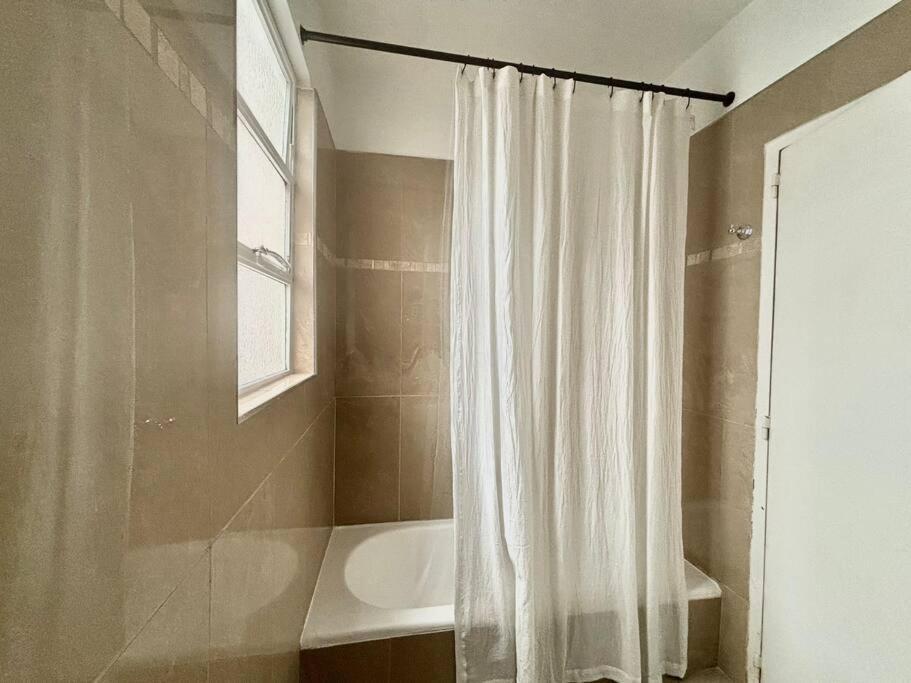 Elegante Y Amplio Departamento Apartamento Ciudad Autónoma de Buenos Aires