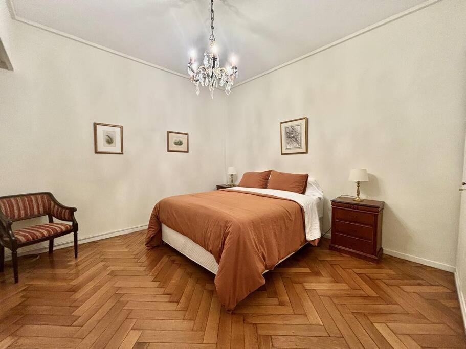 Elegante Y Amplio Departamento Apartamento