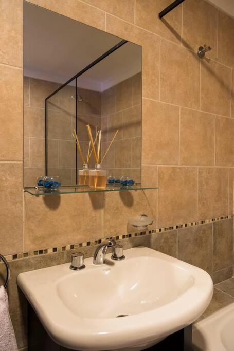 Mg Baires - Dos Ambientes 3a En En Apartamento