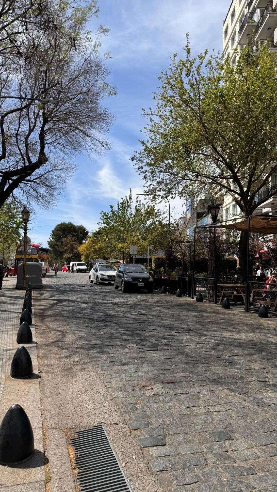 Mc Recoleta - Azcuenaga * Buenos Aires