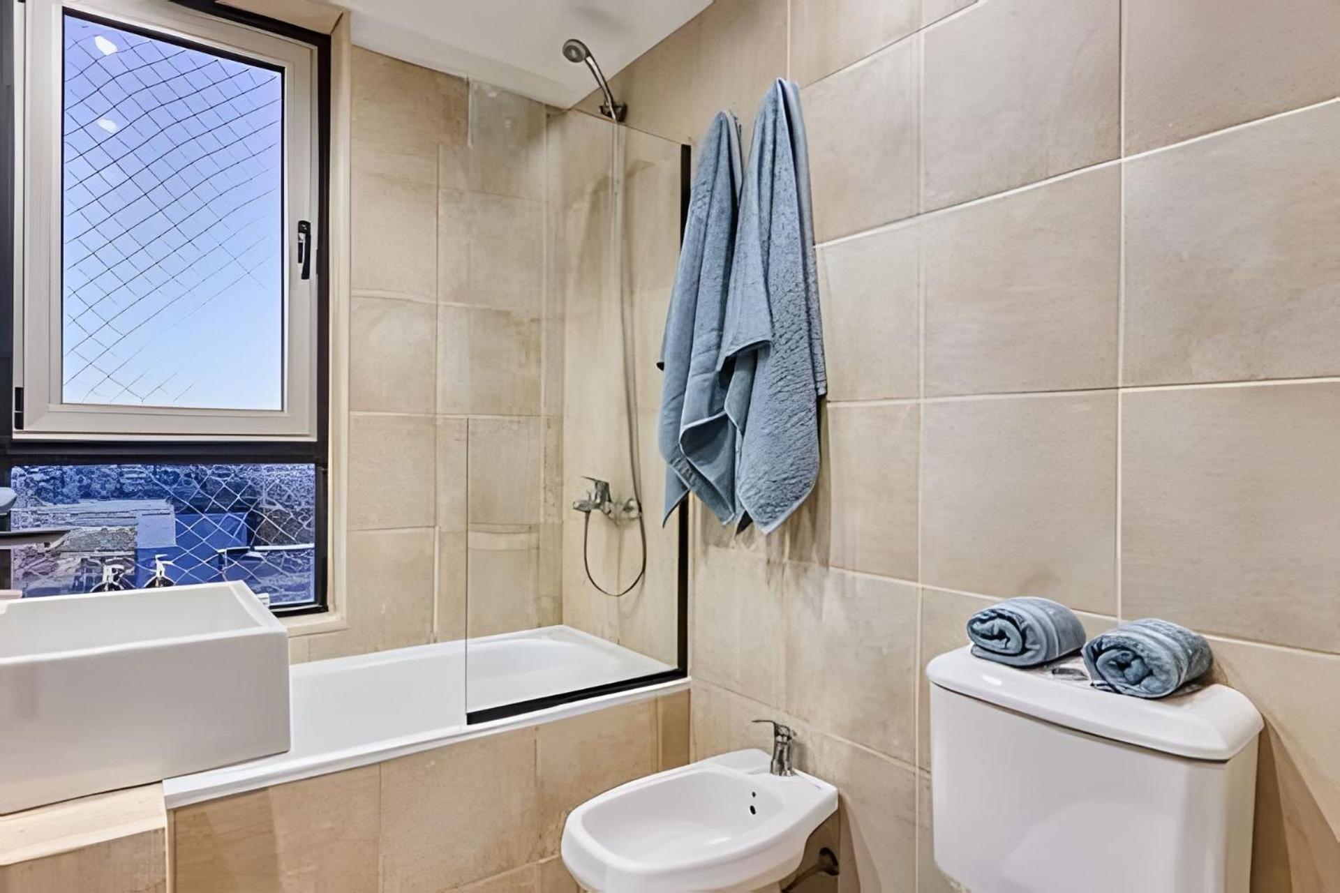 Con Piscina, Gym, Zona Infantil Y 300mb Wi-fi Apartamento Buenos Aires