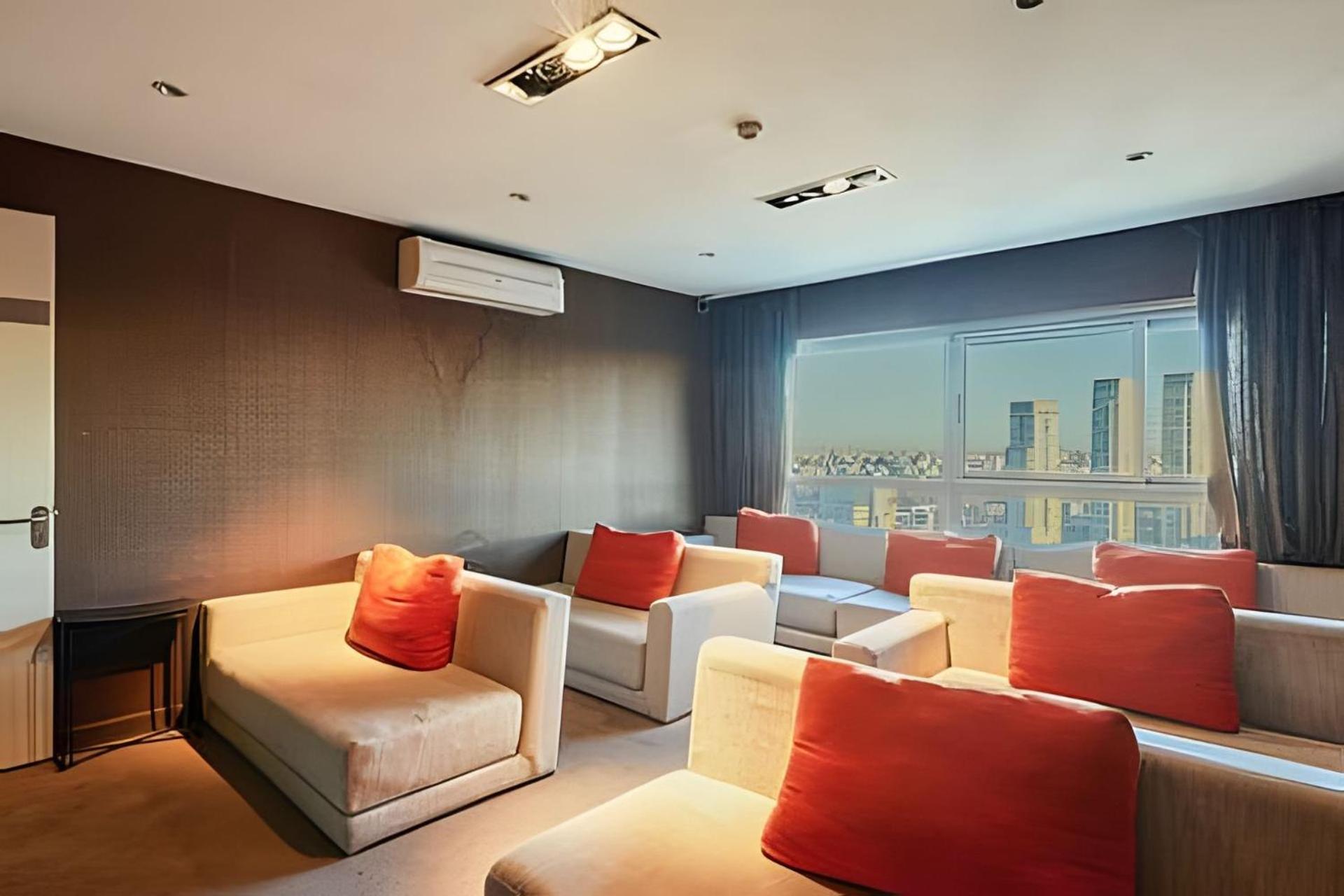 Con Piscina, Gym, Zona Infantil Y 300mb Wi-fi Apartamento *