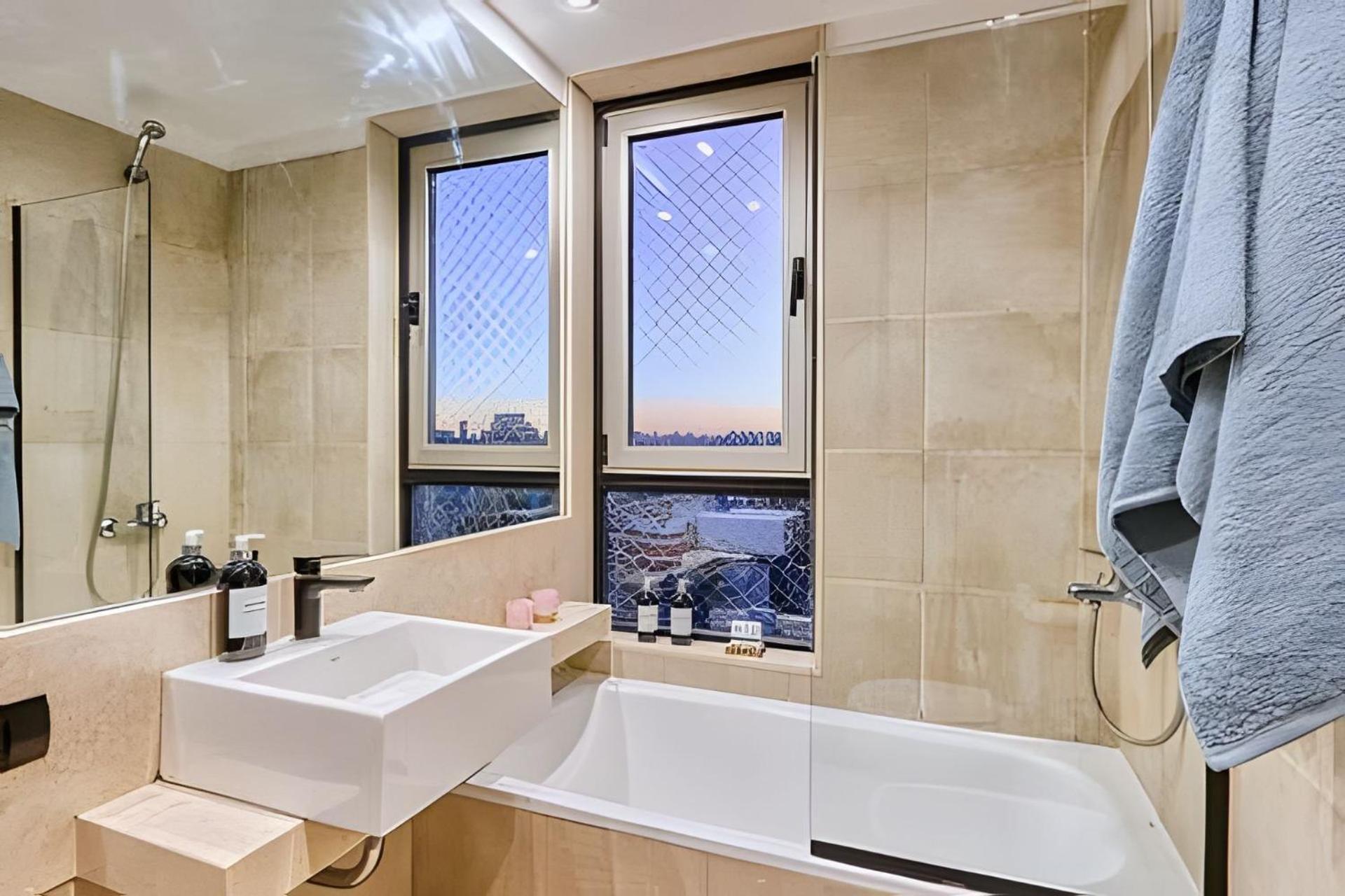 Apartamento Con Piscina, Gym, Zona Infantil Y 300mb Wi-fi