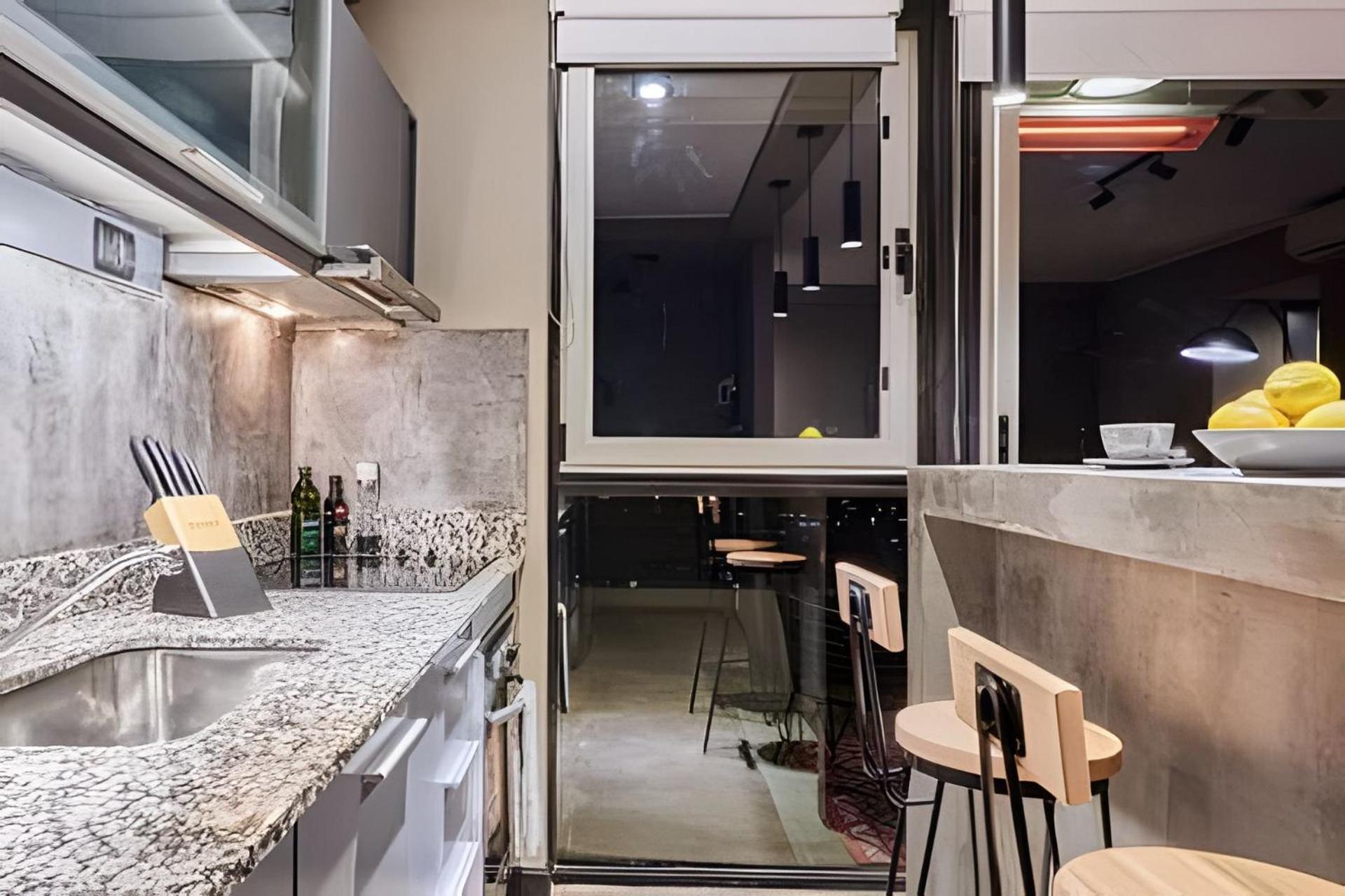 Con Piscina, Gym, Zona Infantil Y 300mb Wi-fi Apartamento *