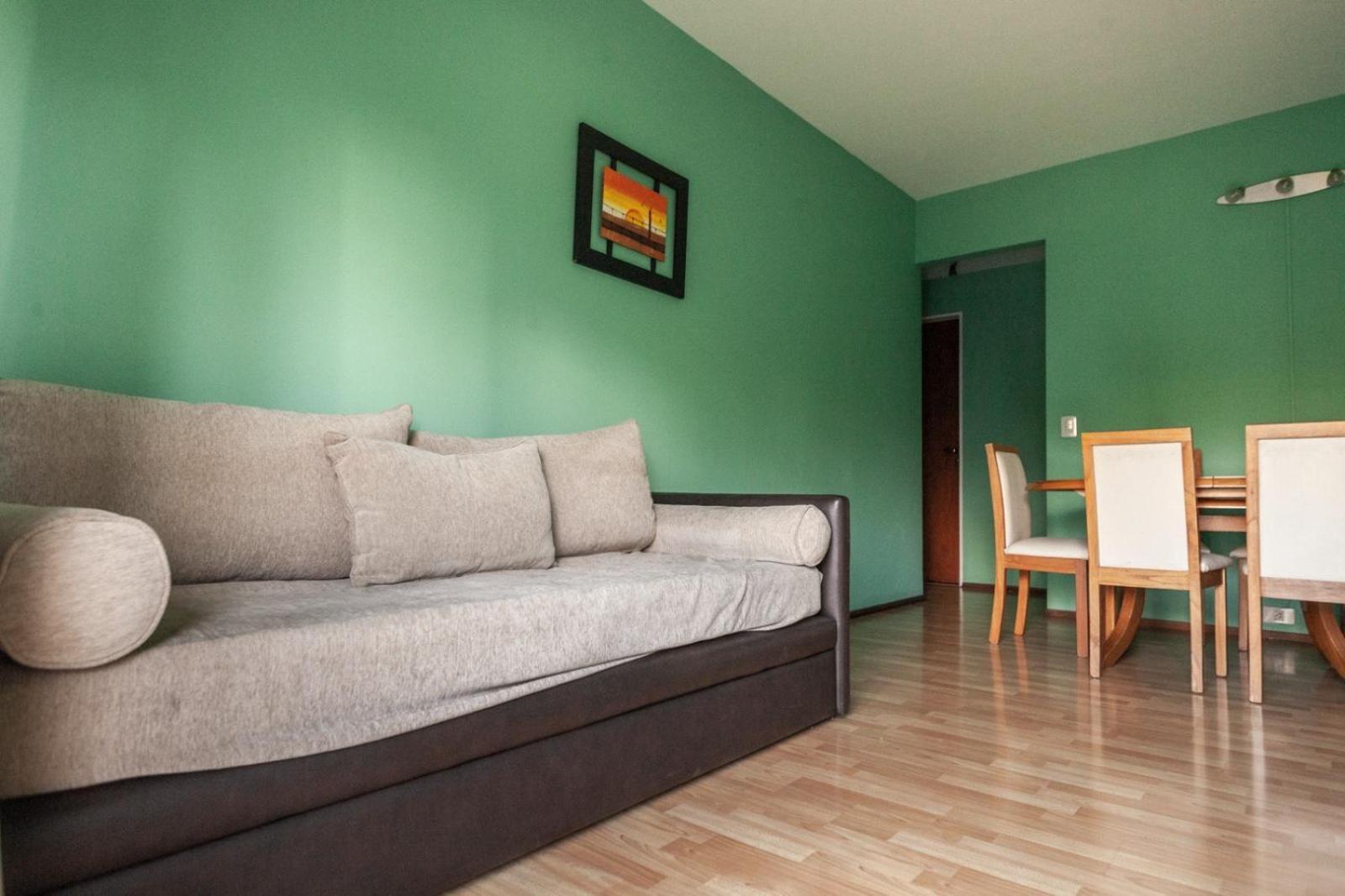 Departamento Frente Al Parque *