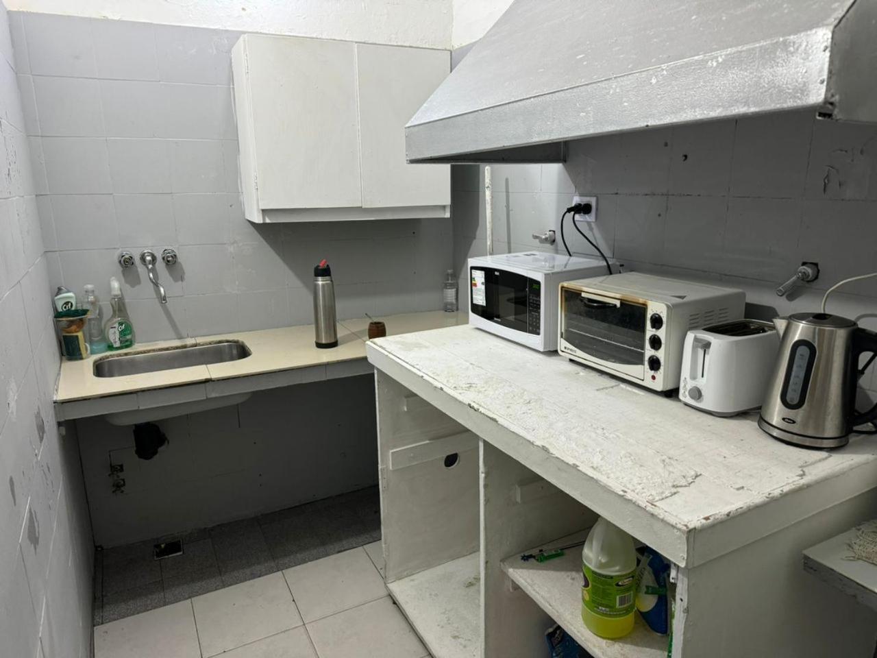 Beta Obelisco Boxes Privados Hostal