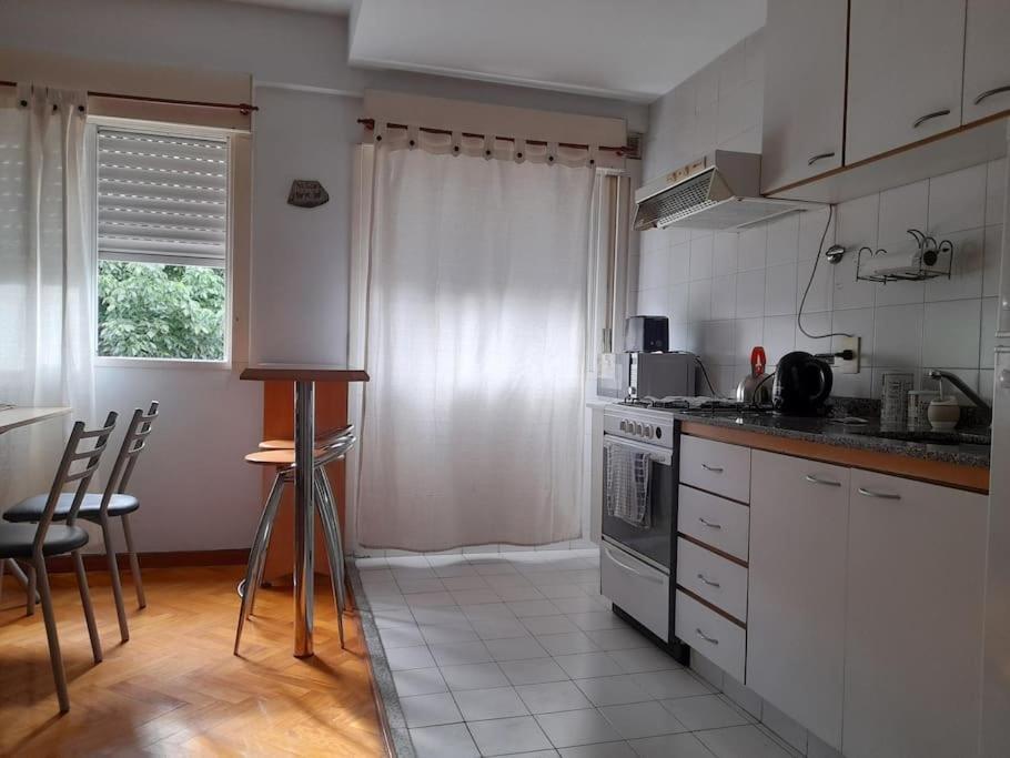 Departamento De Dos Ambientes Con Amplio Balcon, Muy Luminoso Ciudad Autónoma de Buenos Aires