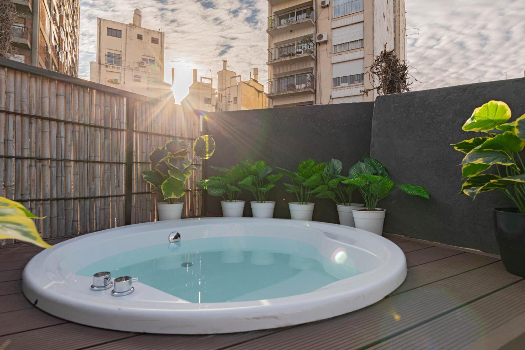 Fliphaus Bustamante 2512 - 3 Bd Pool & Bbq *