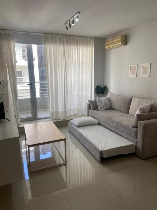 Luxury - Migueletes 702 * Ciudad Autónoma de Buenos Aires