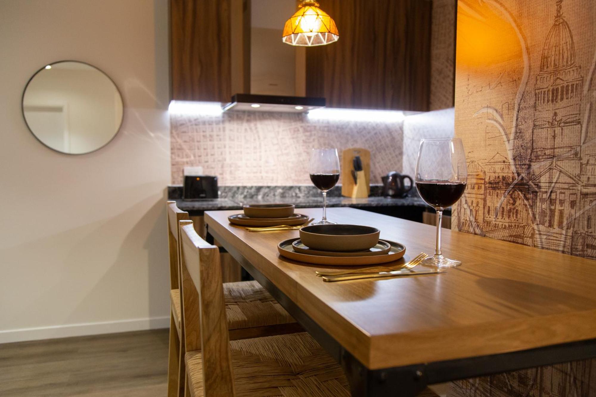 Hevea Elegant Studio *