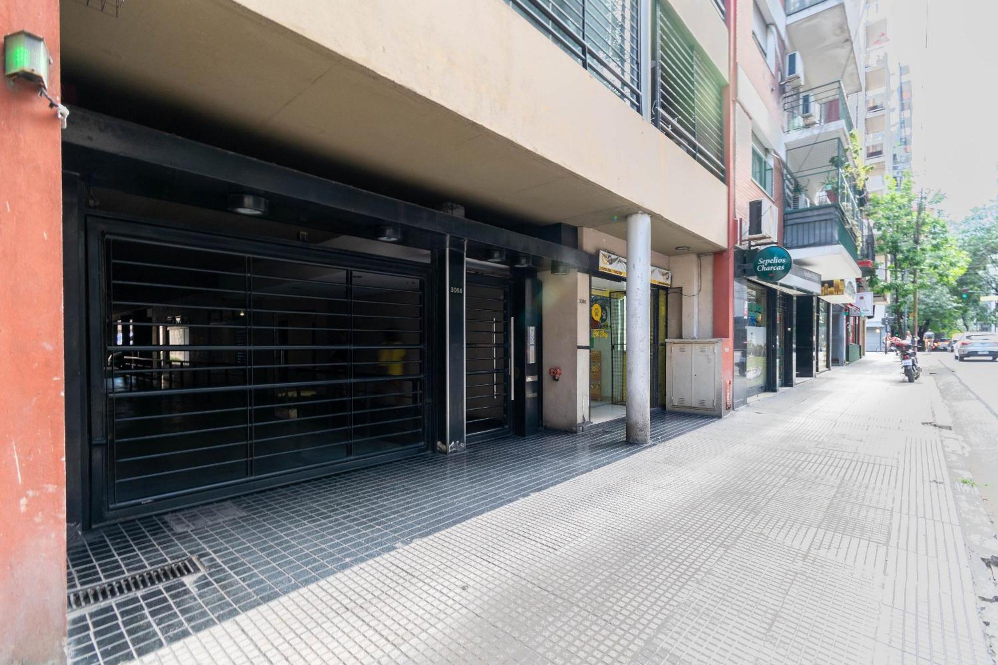 Espacioso Departamento Con Cochera En Recoleta Apartamento *