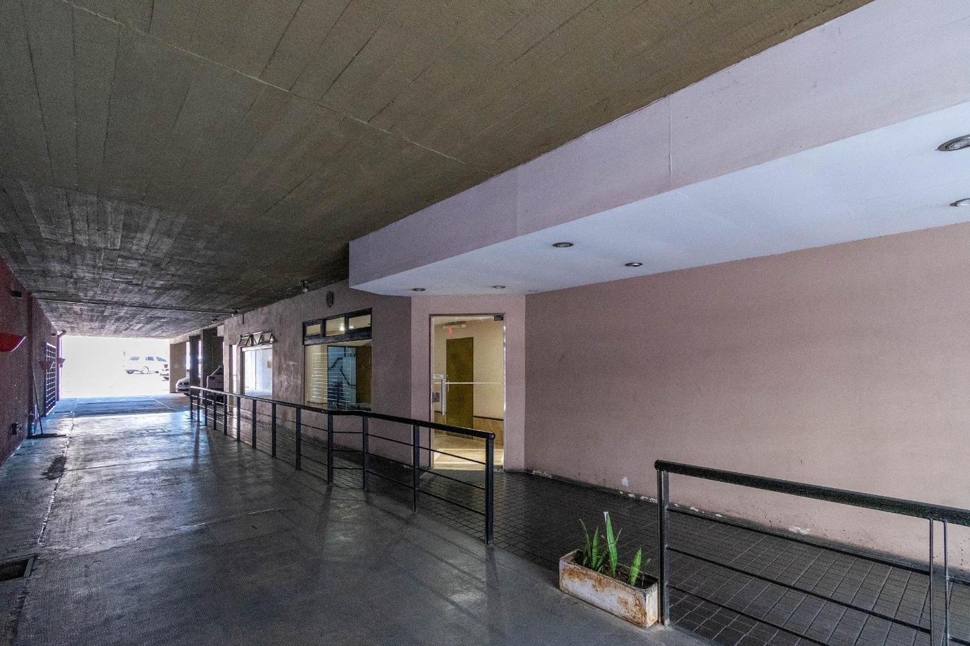 Espacioso Departamento Con Cochera En Recoleta Apartamento Ciudad Autónoma de Buenos Aires