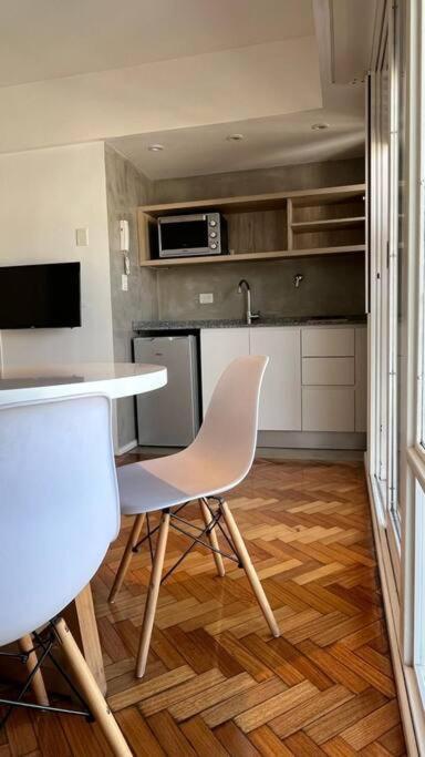 Luminoso, En Av Callao 2 Apartamento *