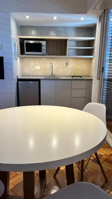 Apartamento Luminoso, En Av Callao 2 *