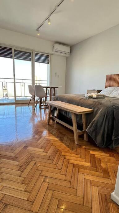 Apartamento Luminoso, En Av Callao 2